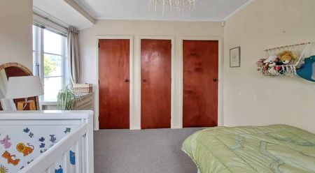 Naenae Living - Photo 5