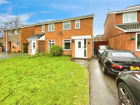 2 bedroom semi-detached house to rent - Photo 3
