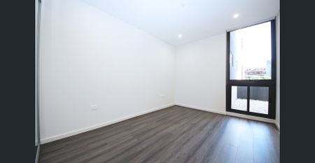 Nearly new Modern Luxurious Two Bedrooms Apartment - Photo 3