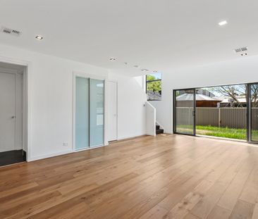 3/28 Macpherson Street, O'Connor ACT 2602 - Townhouse For Rent | Do... - Photo 5