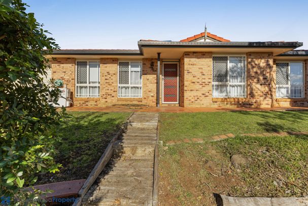 WELL PRESESNTED FAMILY HOME AWAITS! - Photo 1