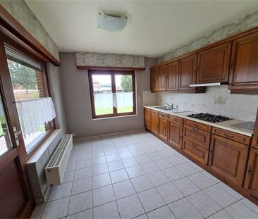 Een vrijstaande woning met tuin en inpandige garage - Photo 4