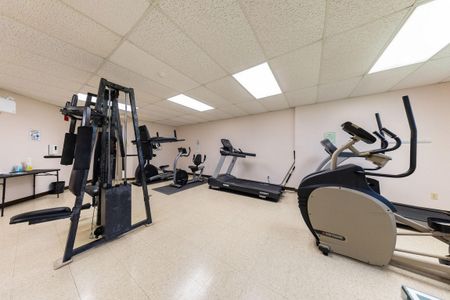 8 Christopher Court - Photo 4