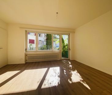 Zweitbezug 2.5-Zimmer mit Balkon und Keller (1012) - Photo 1