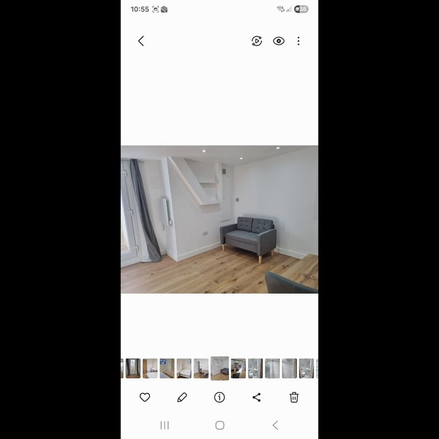 1 Bed Flat, Martaban Road, N16 - Photo 1