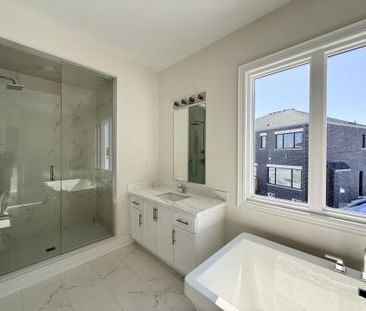 For Lease - 33 Cecil Saunders Drive, Georgina, Ontario - Photo 5