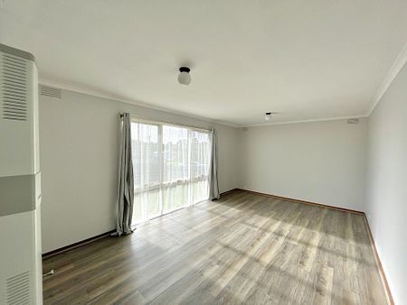 14 Bowden Court Traralgon VIC - Photo 4