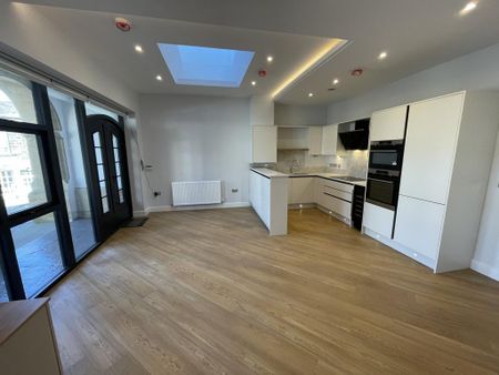2 bedroom apartment to rent - Photo 2