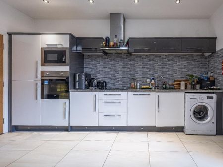 1 bedroom apartment to rent - Photo 4