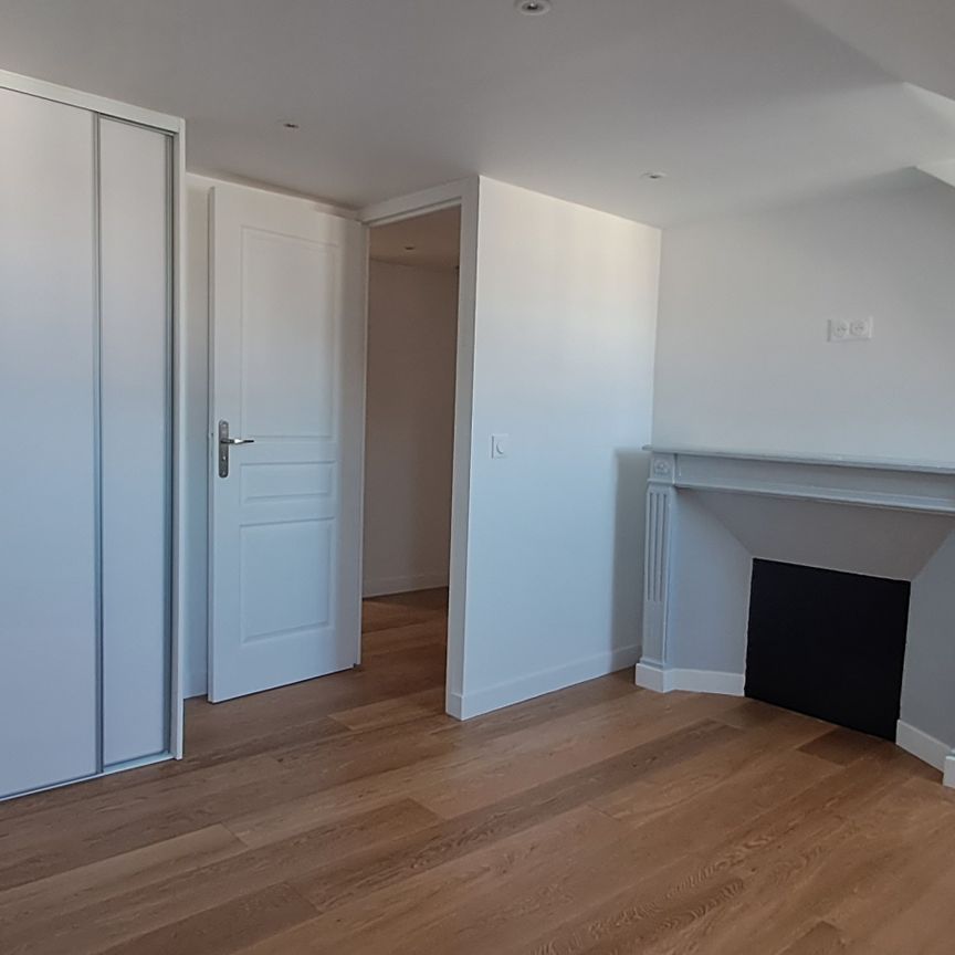 Location Appartement 5 pièces 102m² VERSAILLES 78000 - Photo 1