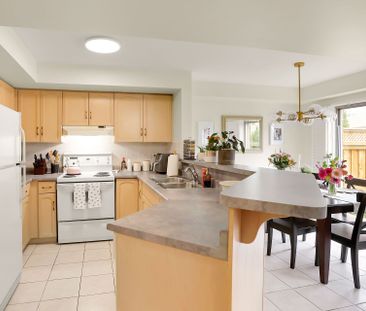 For Lease - 19 Beech Street, Grimsby, Ontario - Photo 4