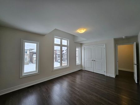 For Lease - 22 Watershed Gate Unit# upper, East Gwillimbury, Ontario - Photo 5