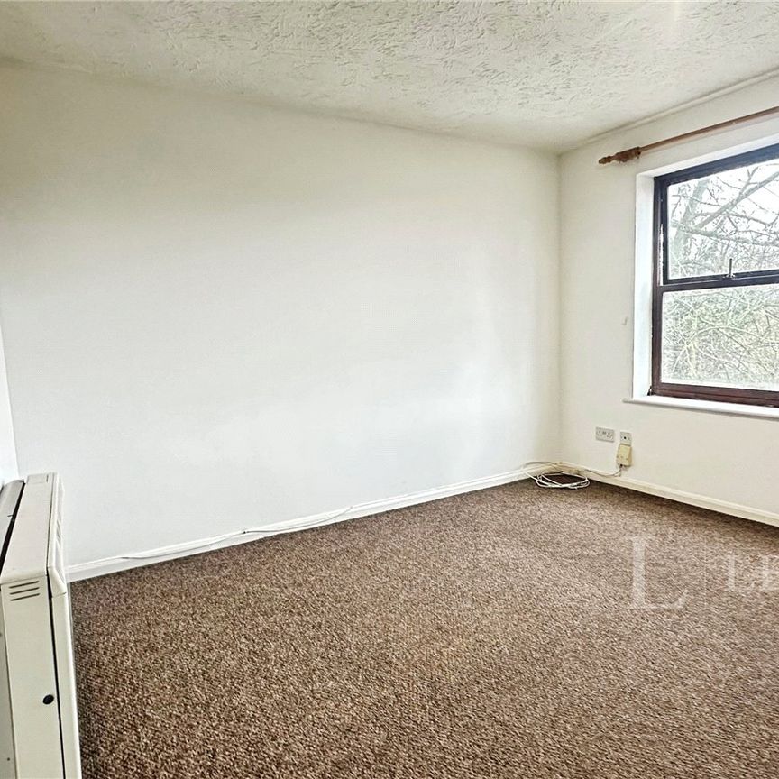 apartment to rent Napier Road, Luton, Bedfordshire, LU1 - Photo 1