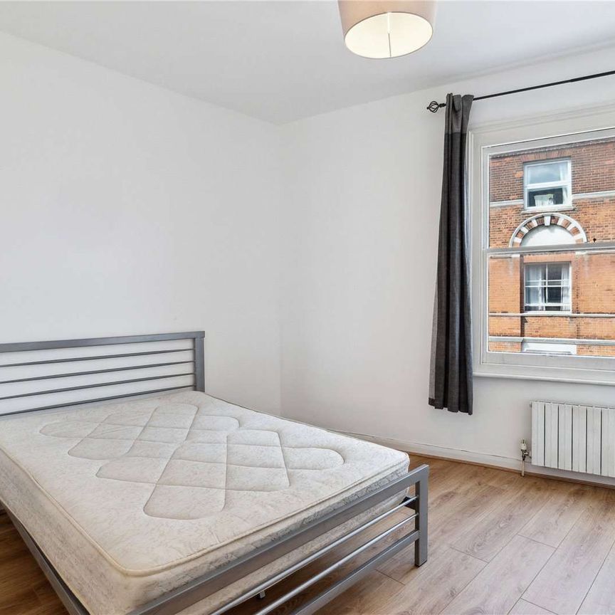 Dinsmore Road, London, SW12 9PS - Photo 1