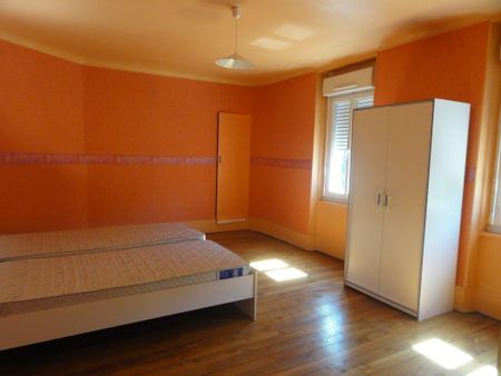 Location Appartement 3 pièces 66m² LE CREUSOT 71200 - Photo 5