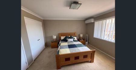 WELLINGTON POINT LIFESTYLE - RULL RENOVATED - LOW MAINTENANCE LIVING - Photo 5