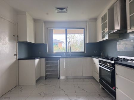 5 BEROOM HOUSE - Photo 4