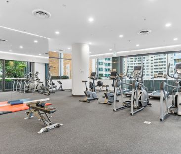 Modern Apartment in the Heart of Chatswood ** Available 29/11/25 ** - Photo 6