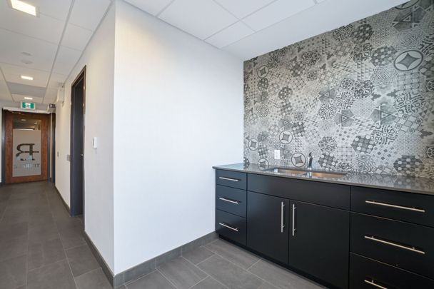 For Lease - 255 Northfield Drive Unit# 407, Waterloo, Ontario - Photo 1