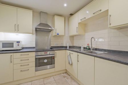 2 bedroom flat to rent - Photo 5