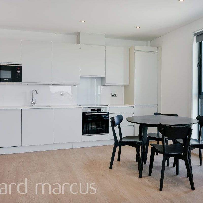 Sutton Court Road - Photo 1