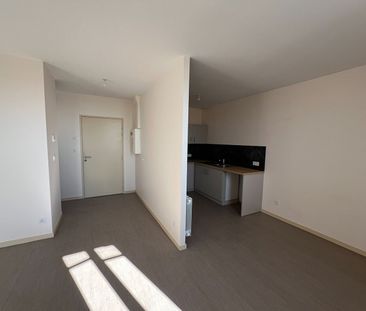 Location Appartement 3 pièces 64m² - Photo 6