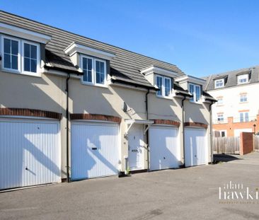 2 bedroom coach house to rent - Photo 1