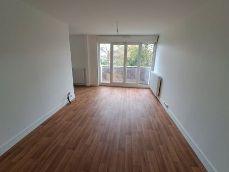 CPH IMMOBILIER Vous propose à la location un appartement 3 Pieces situé à L'HAY LES ROSES L'Haÿ-les-Roses (94240) - Photo 3