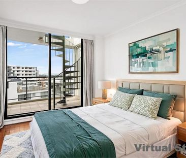 A True Masterpiece: Executive Penthouse with Unrivalled City & Wate... - Photo 6