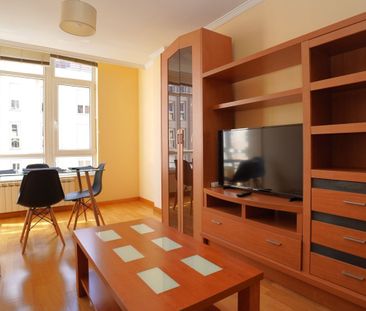 Alquiler de piso en Calle Enriqueta Otero - Foto 3