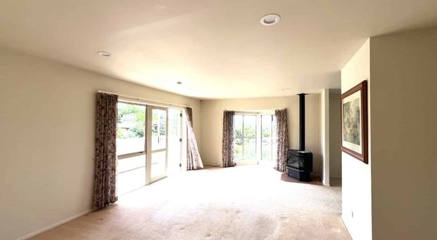 Spacious 5-Bedroom Family Gem in Northcross - Photo 1