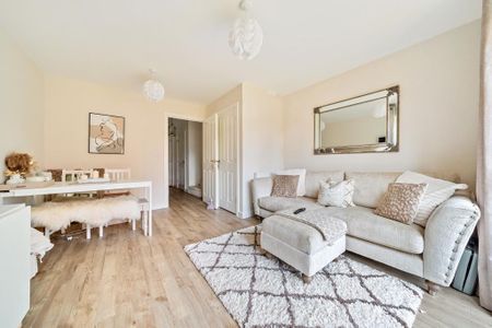 2 bedroom semi-detached house to rent - Photo 5