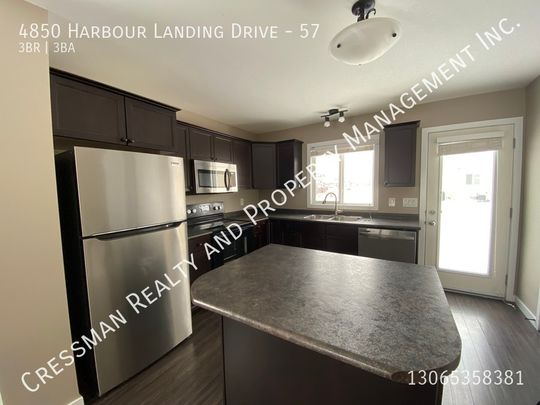 3 bed, 1 bath townhouse harbour landing - Photo 1