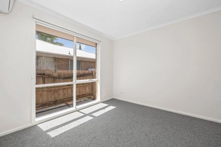 14 Eagle Street, Mornington. - Photo 2