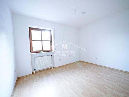 Kompakte 3-Zimmer-Ergeschoss-Whg. mit EBK und Garage in ruhiger Lage von Töging (Ref. 0001440) - Foto 5