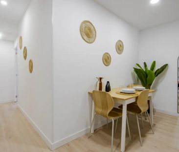 Room in a shared 4-bedroom apartment for rent in Castellana - Foto 2