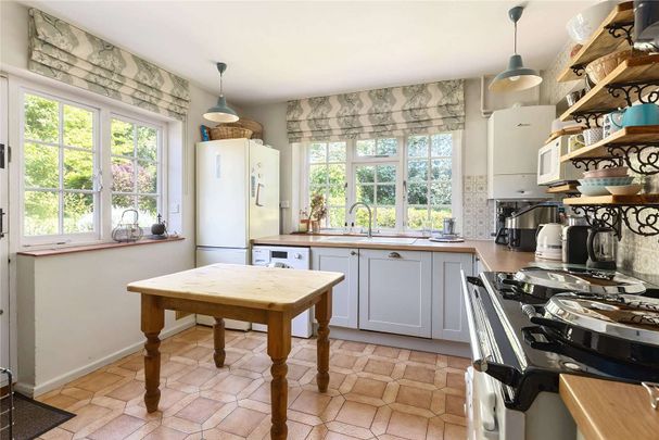 A delightful cottage nestled in a beautiful countryside location. - Photo 1
