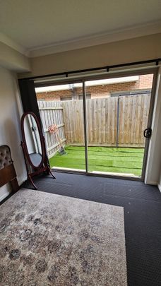 Craigieburn - Photo 1