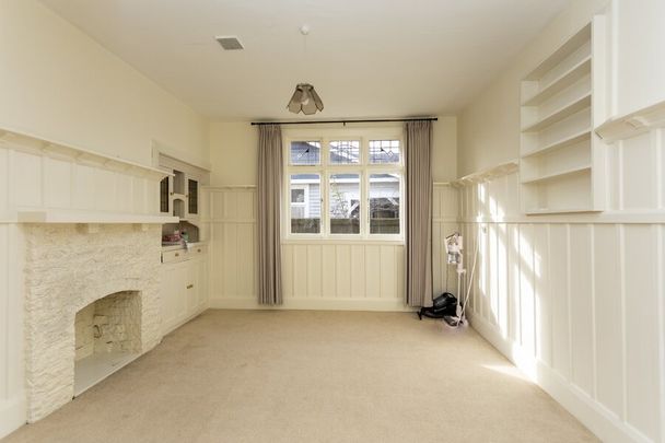 Spacious 3 Bedroom Family Home. - Photo 1