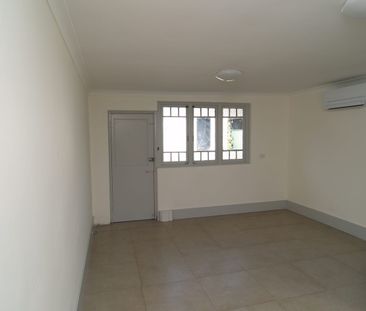 Charming Cottage offers great outdoor space - Photo 6