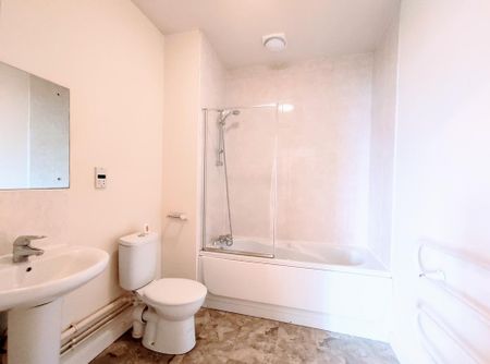 1 bedroom flat to rent - Photo 2