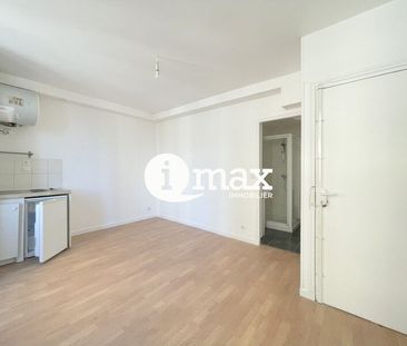 Location Appartement PARIS - - Photo 3