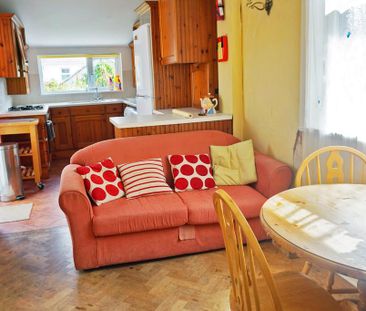 5 bedroom house to rent - Photo 2