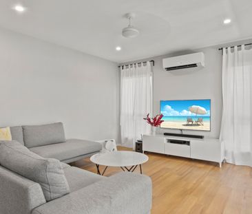 Modern Elegance Meets Comfort - Photo 6