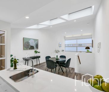 Popular "Lumiere" Apartment - Photo 4