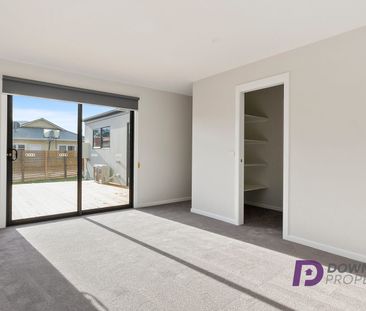 Comfortable Living in Convenient Glenorchy - Photo 2