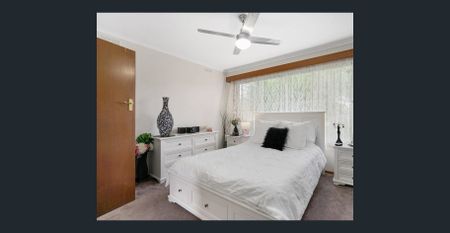 Charming Family Home in Alfredton – Perfectly Located! - Photo 2