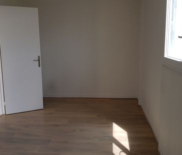 Location Appartement 3 pièces 70m² AVON 77210 - Photo 5