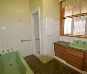24 Yeneda Street, Balwyn North - Photo 5