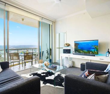 RESORT LIVING IN THE HEART OF SURFERS PARADISE! - Photo 1